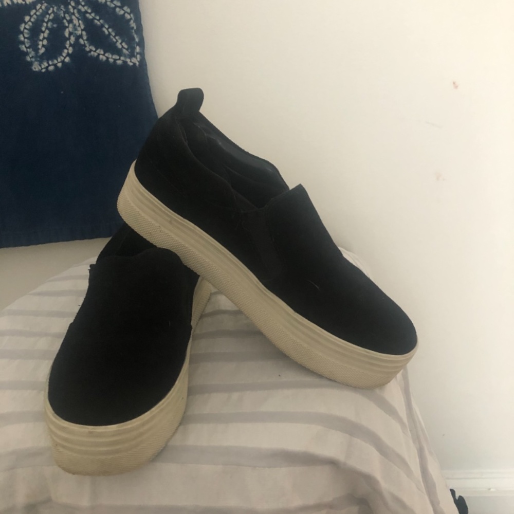 Sneakers - Picture 3 of 3